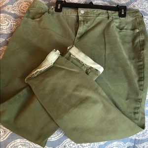 Old Navy Rockstar Super Skinny jeans